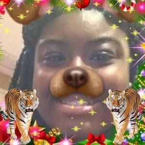 Meet your Posher, Jasmine